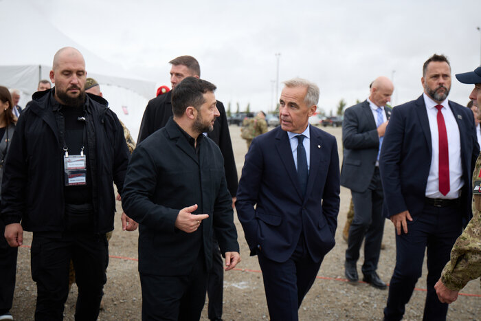 Керування Ratel із Канади — робот виконував команди у Києві